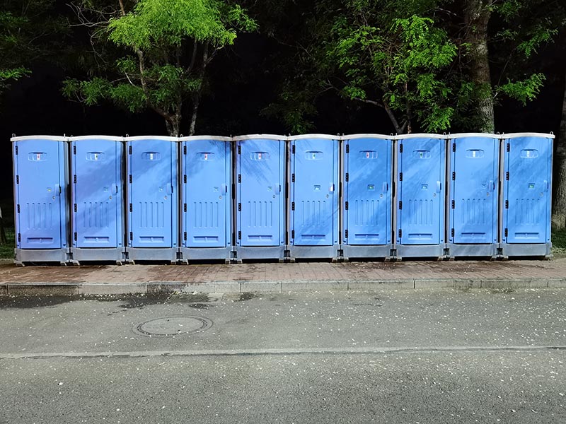 水沖儲(chǔ)存式廁所